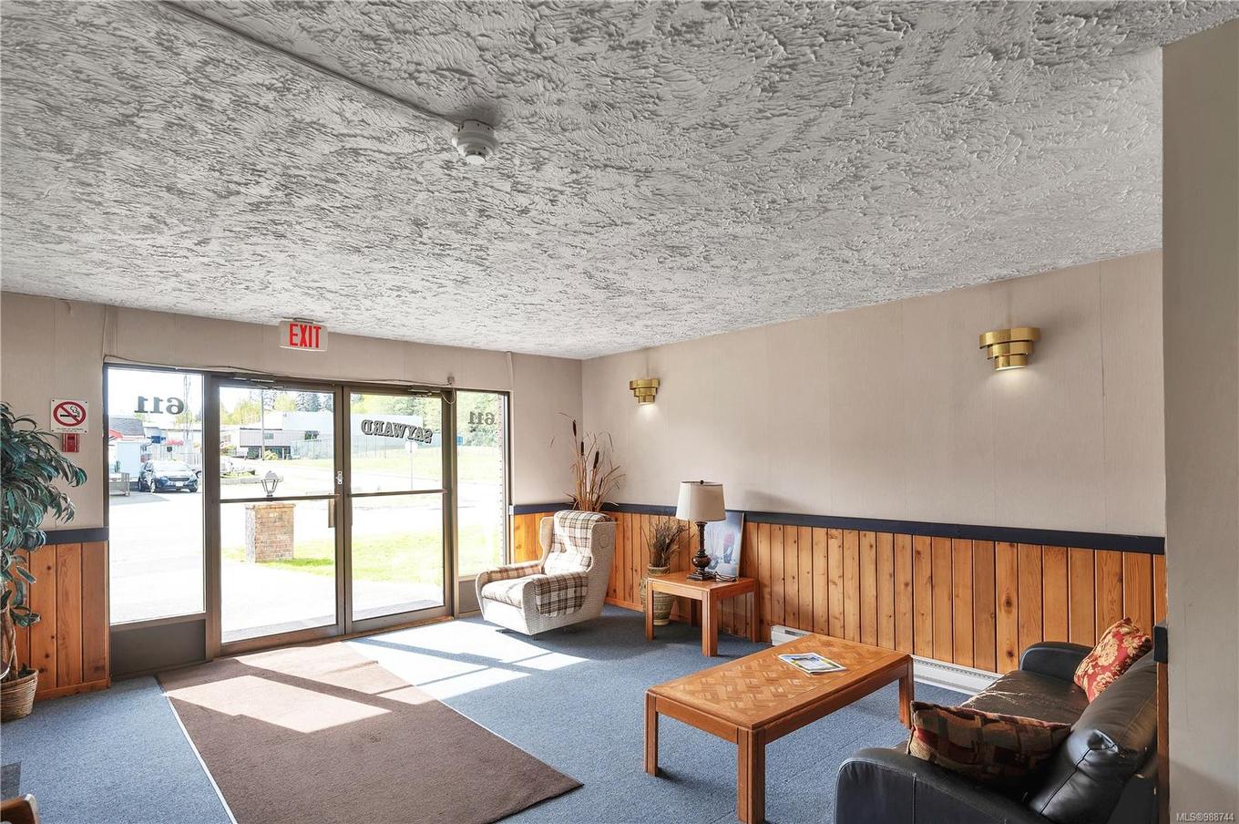 205-611 Macmillan Dr, Sayward, BC - Indoor Photo Showing Other Room