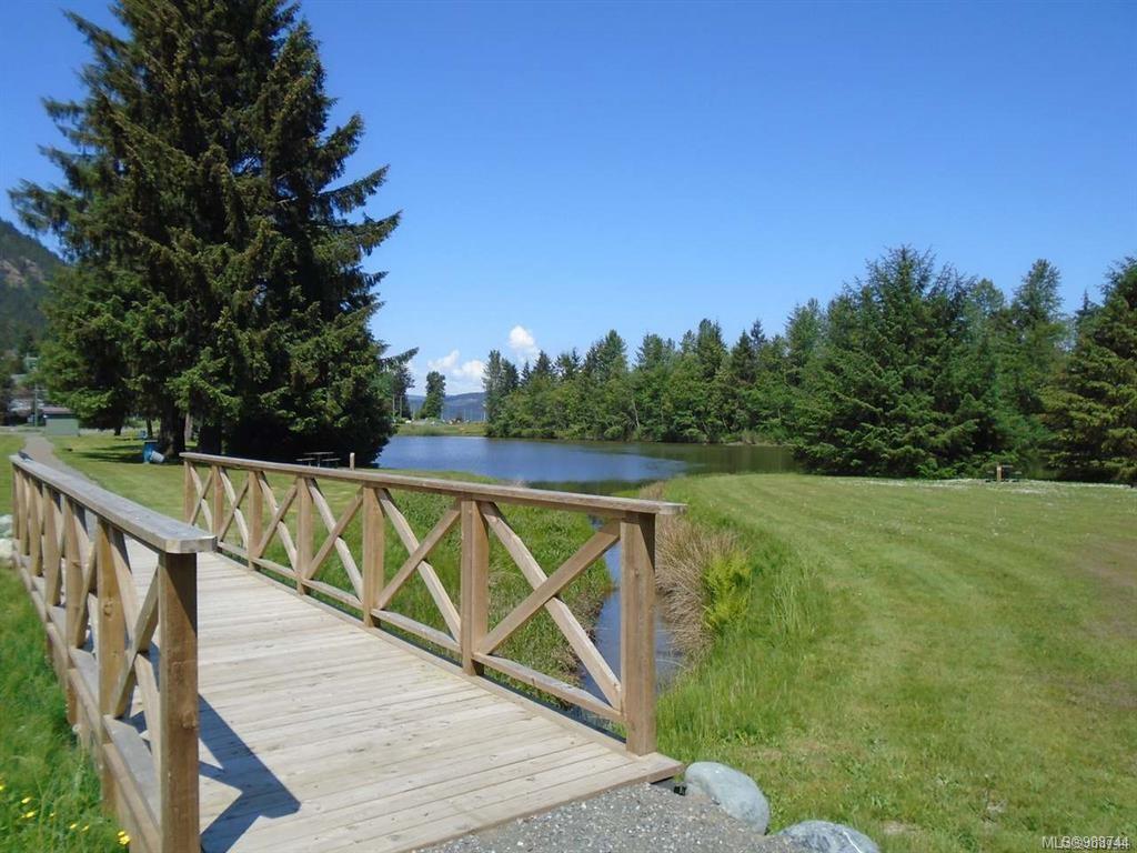 205-611 Macmillan Dr, Sayward, BC - Outdoor