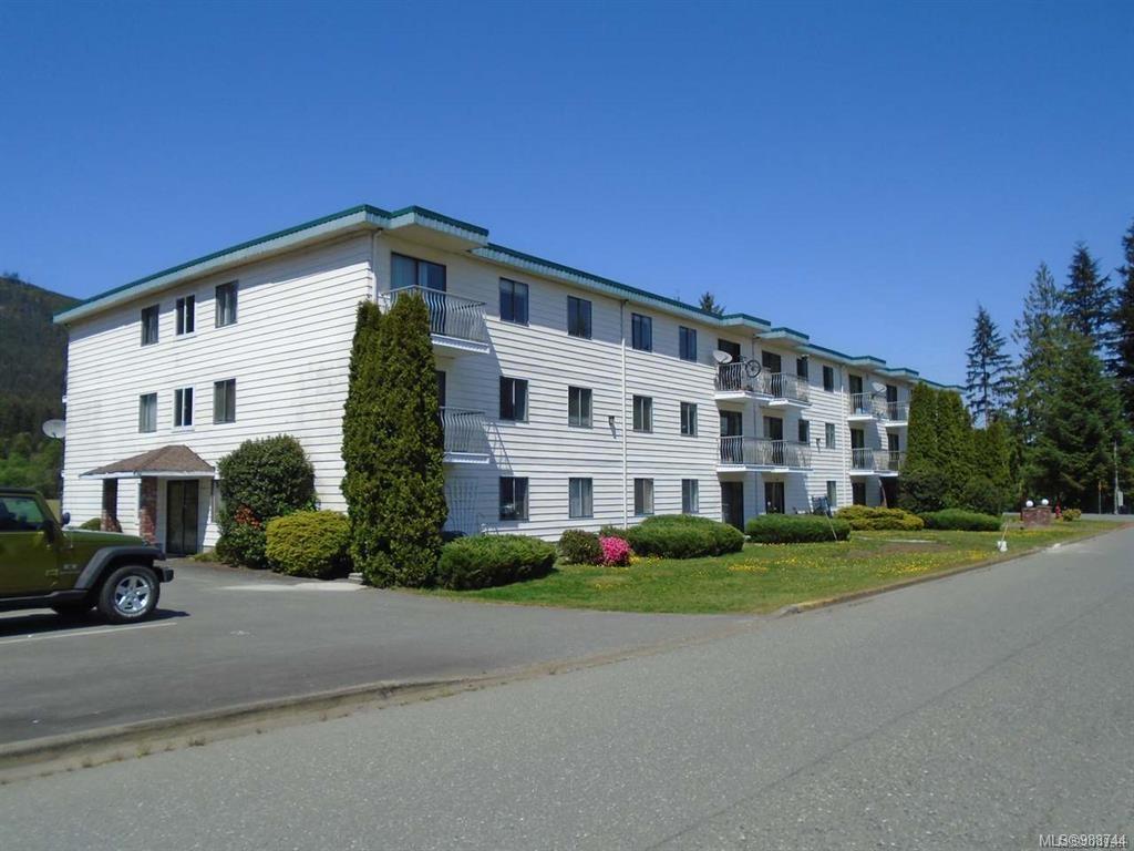 205-611 Macmillan Dr, Sayward, BC - Outdoor With Facade