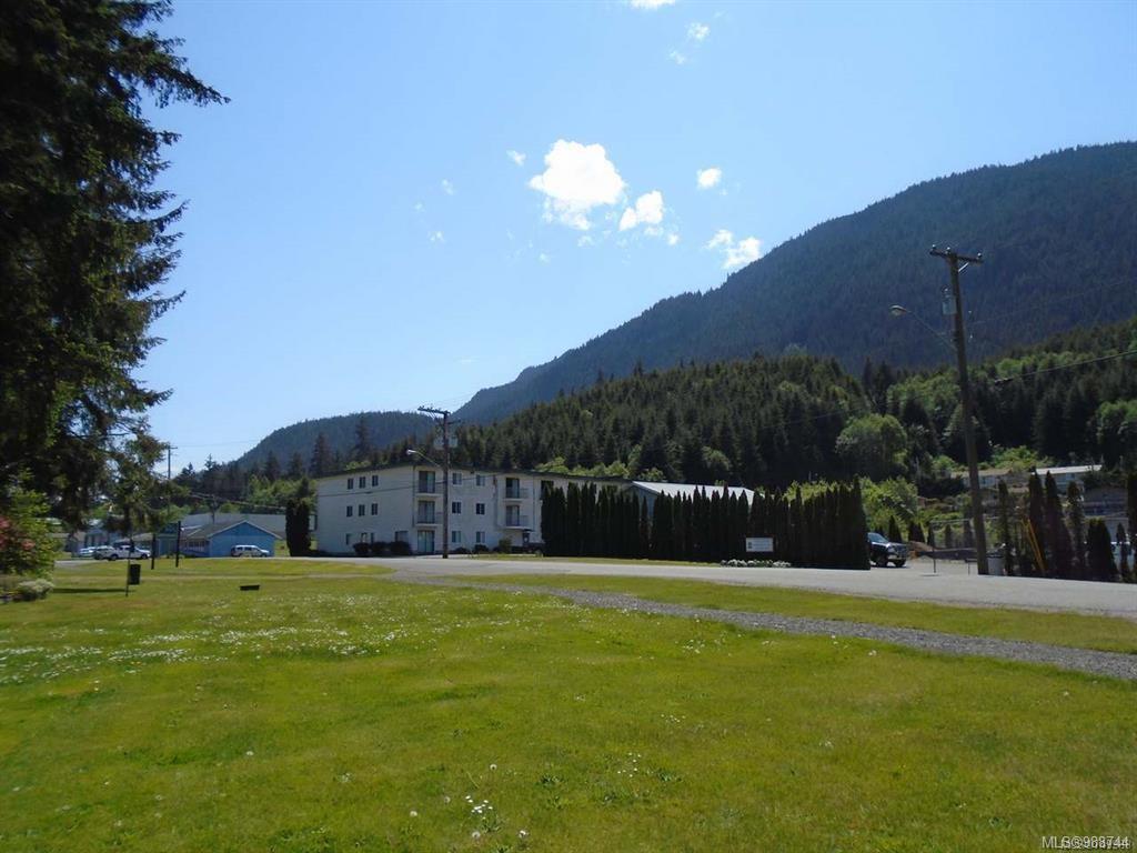 205-611 Macmillan Dr, Sayward, BC - Outdoor With View