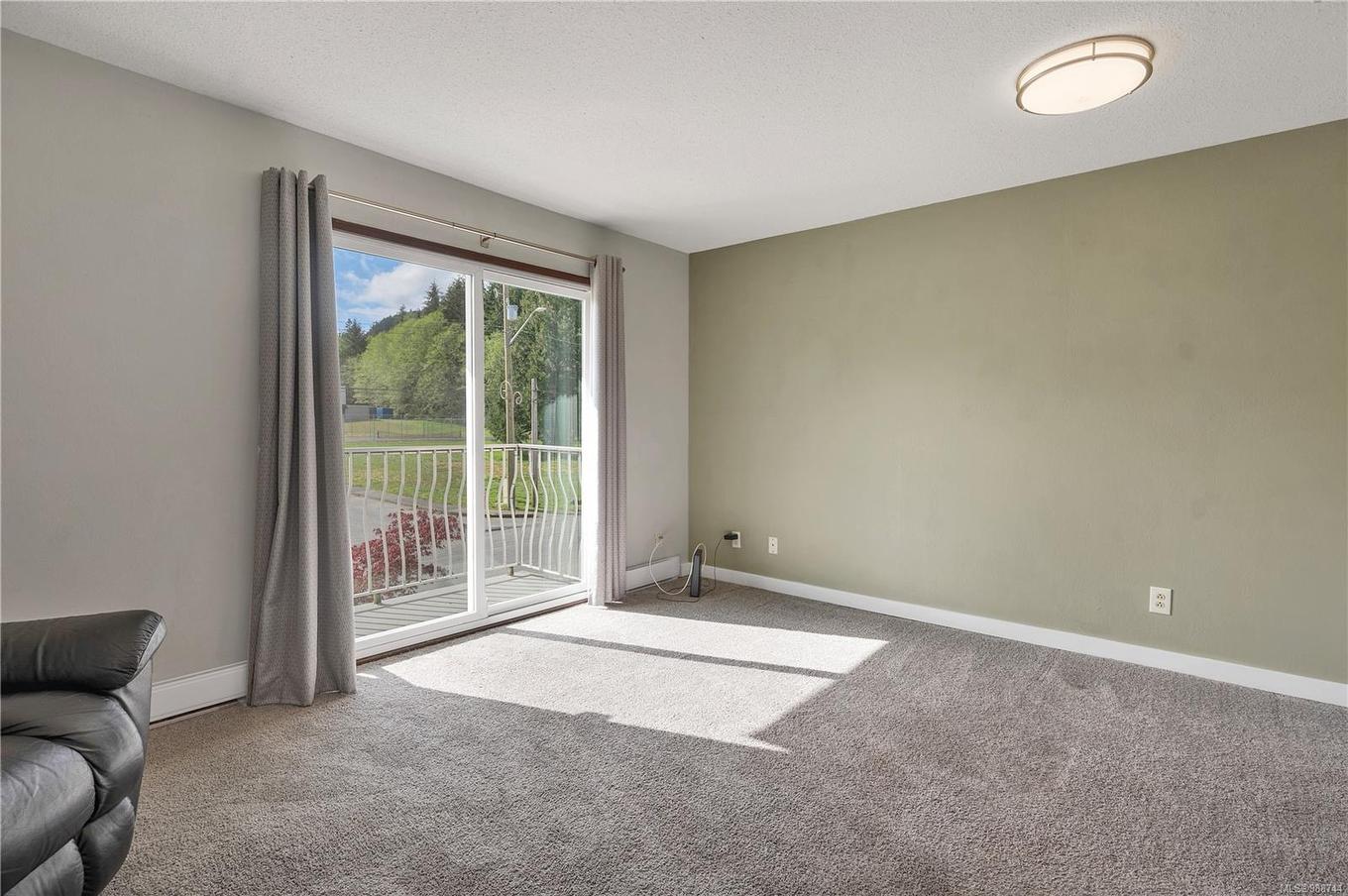 205-611 Macmillan Dr, Sayward, BC - Indoor