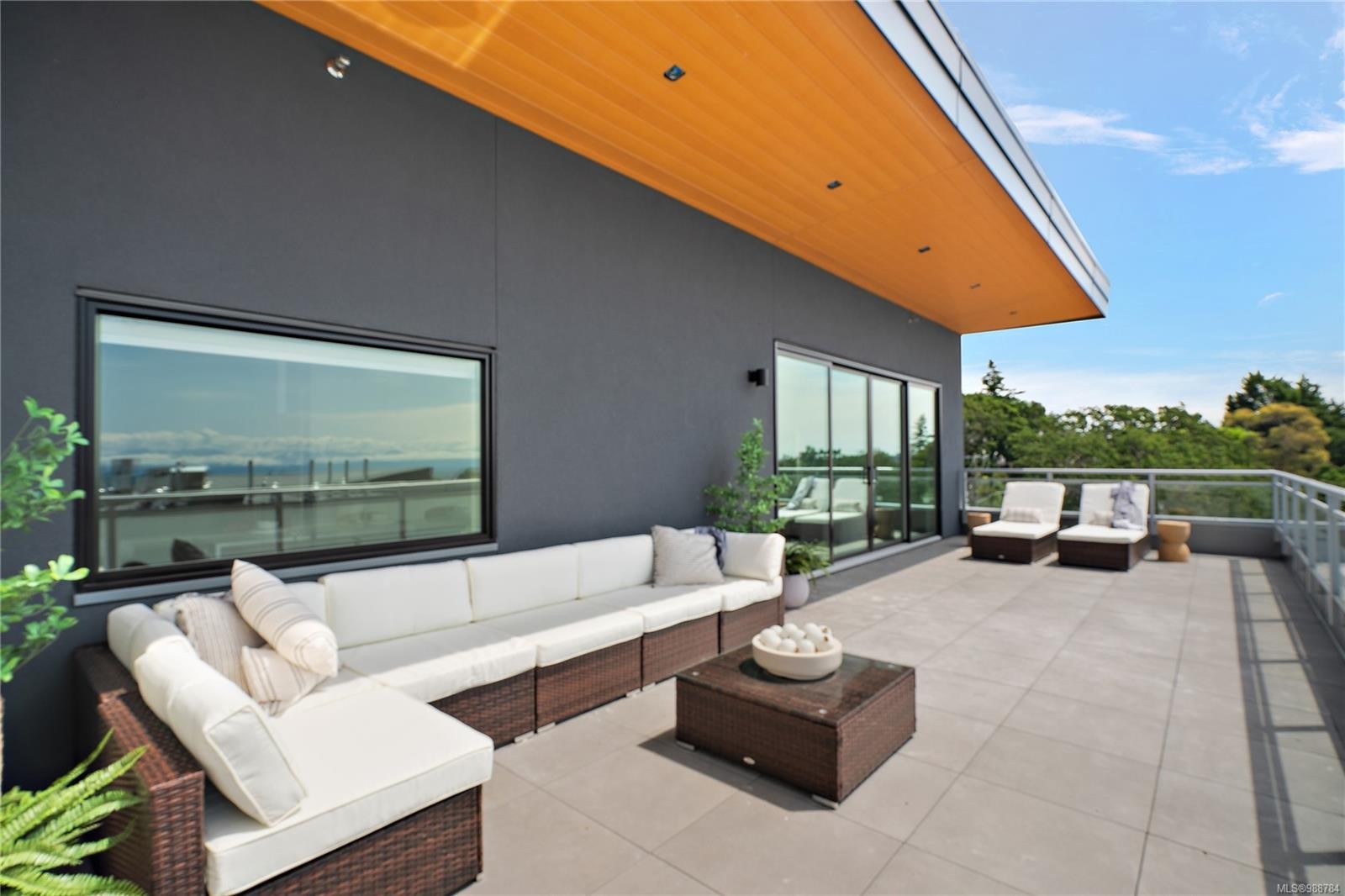 Bph1-1102 Esquimalt Rd, Esquimalt, BC - Outdoor With Deck Patio Veranda With Exterior