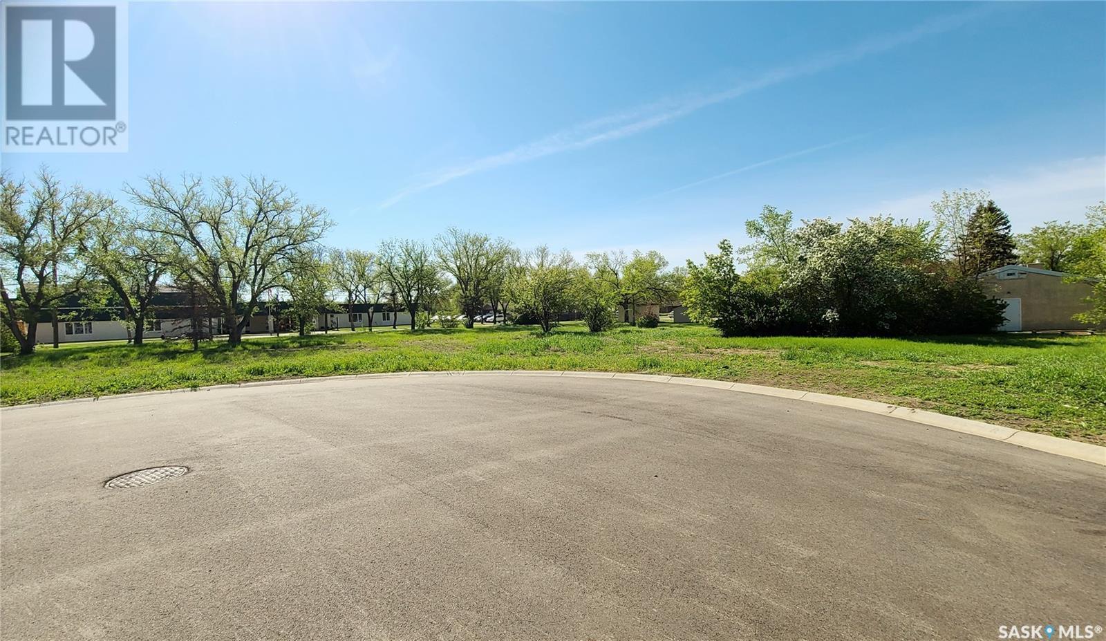 16 Kenney Crescent, Weyburn, SK