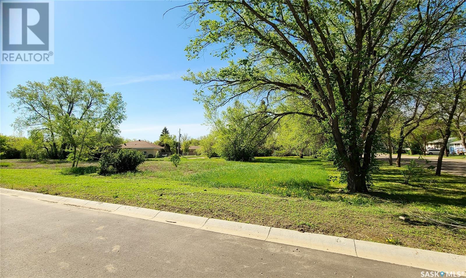 16 Kenney Crescent, Weyburn, SK