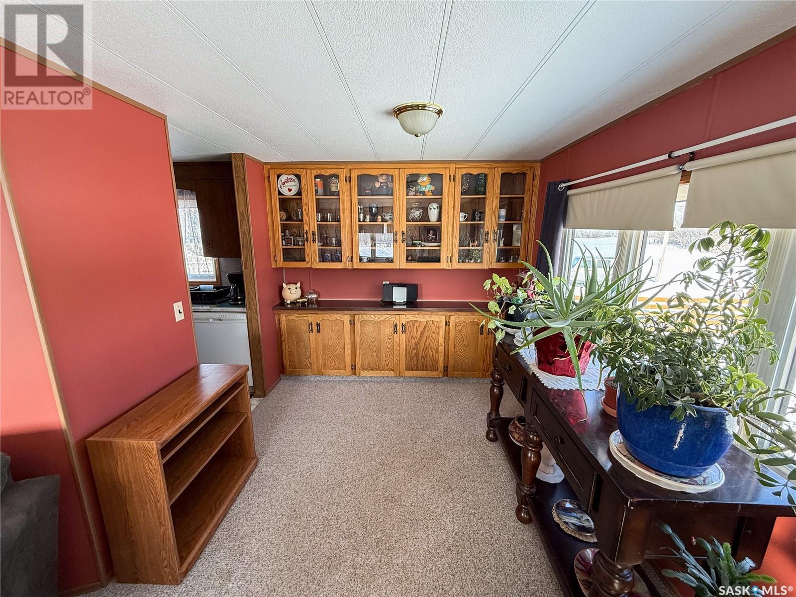 201 - 203 4Th Avenue, Climax, SK - Indoor Photo Showing Other Room