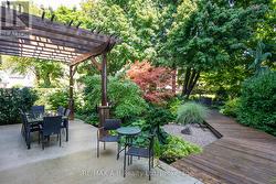 Common area gardens -