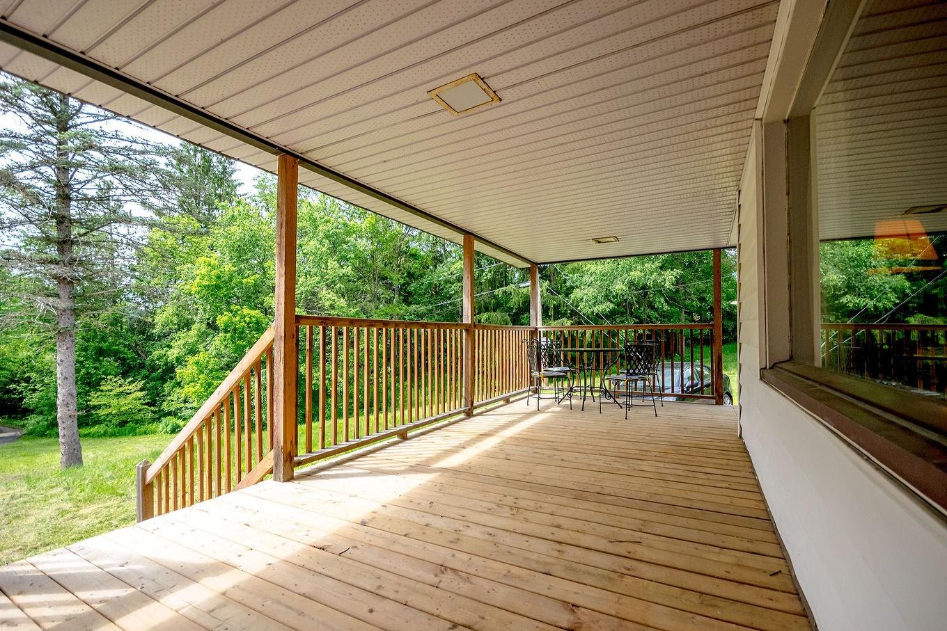 Terrasse - 35 Rue Academy, Sutton, QC - Outdoor With Deck Patio Veranda With Exterior