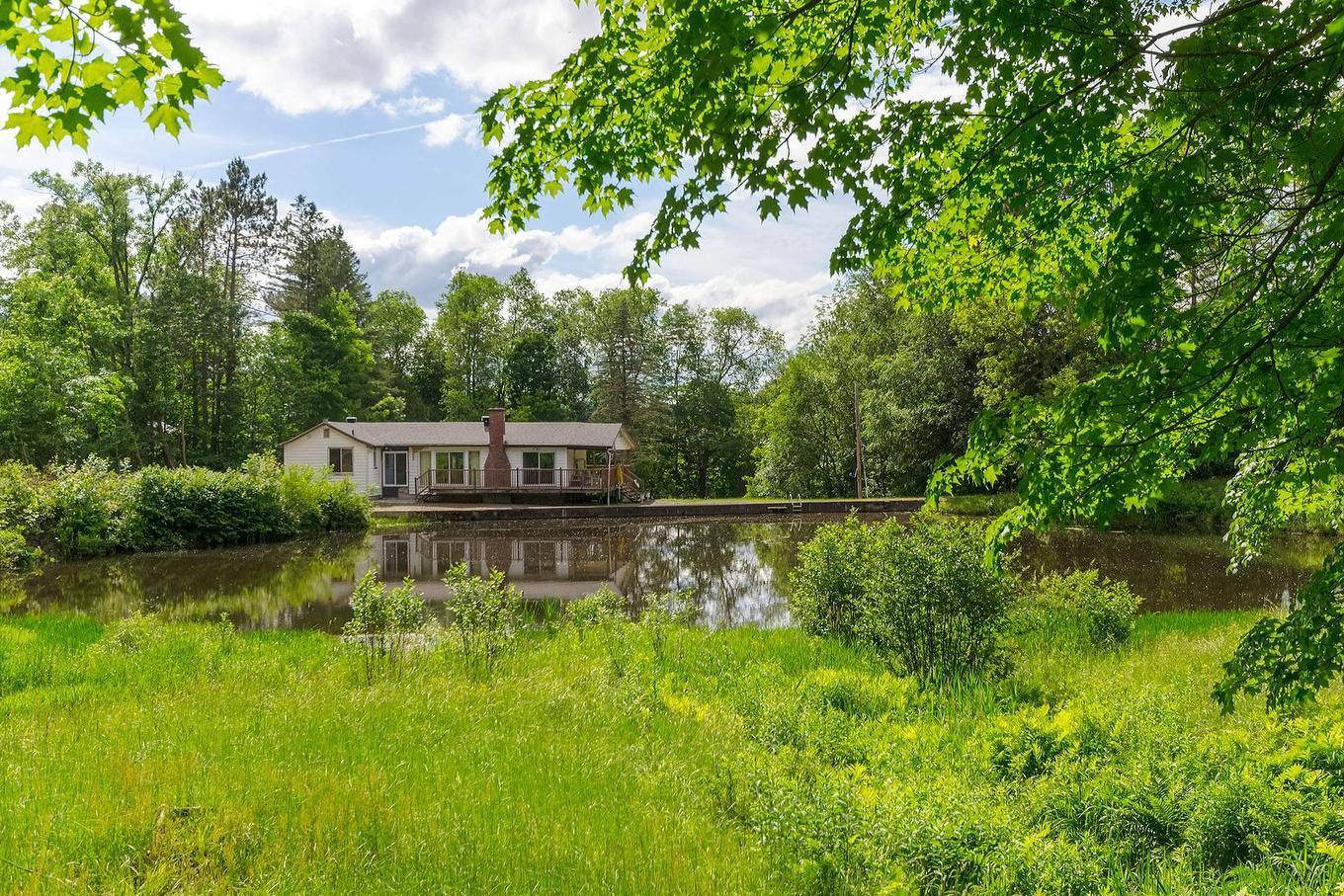 Extérieur - 35 Rue Academy, Sutton, QC - Outdoor