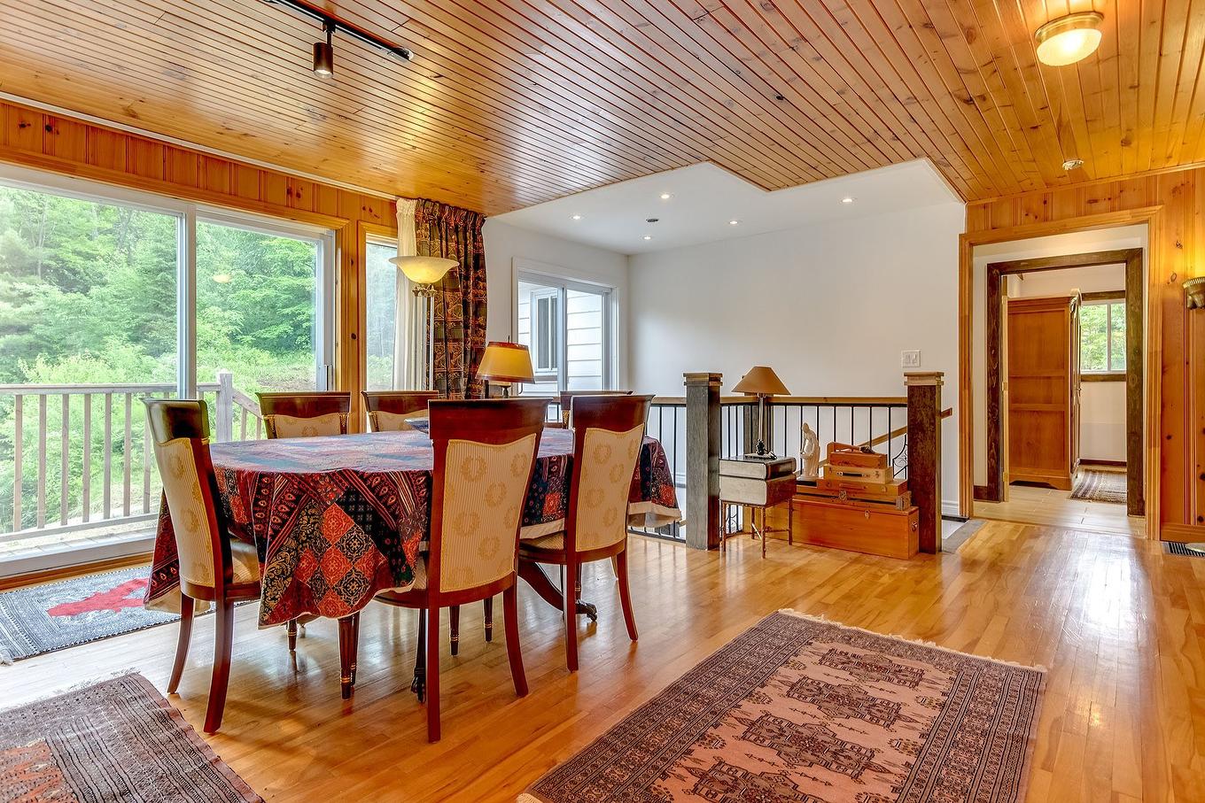 Salle à manger - 35 Rue Academy, Sutton, QC - Indoor Photo Showing Dining Room