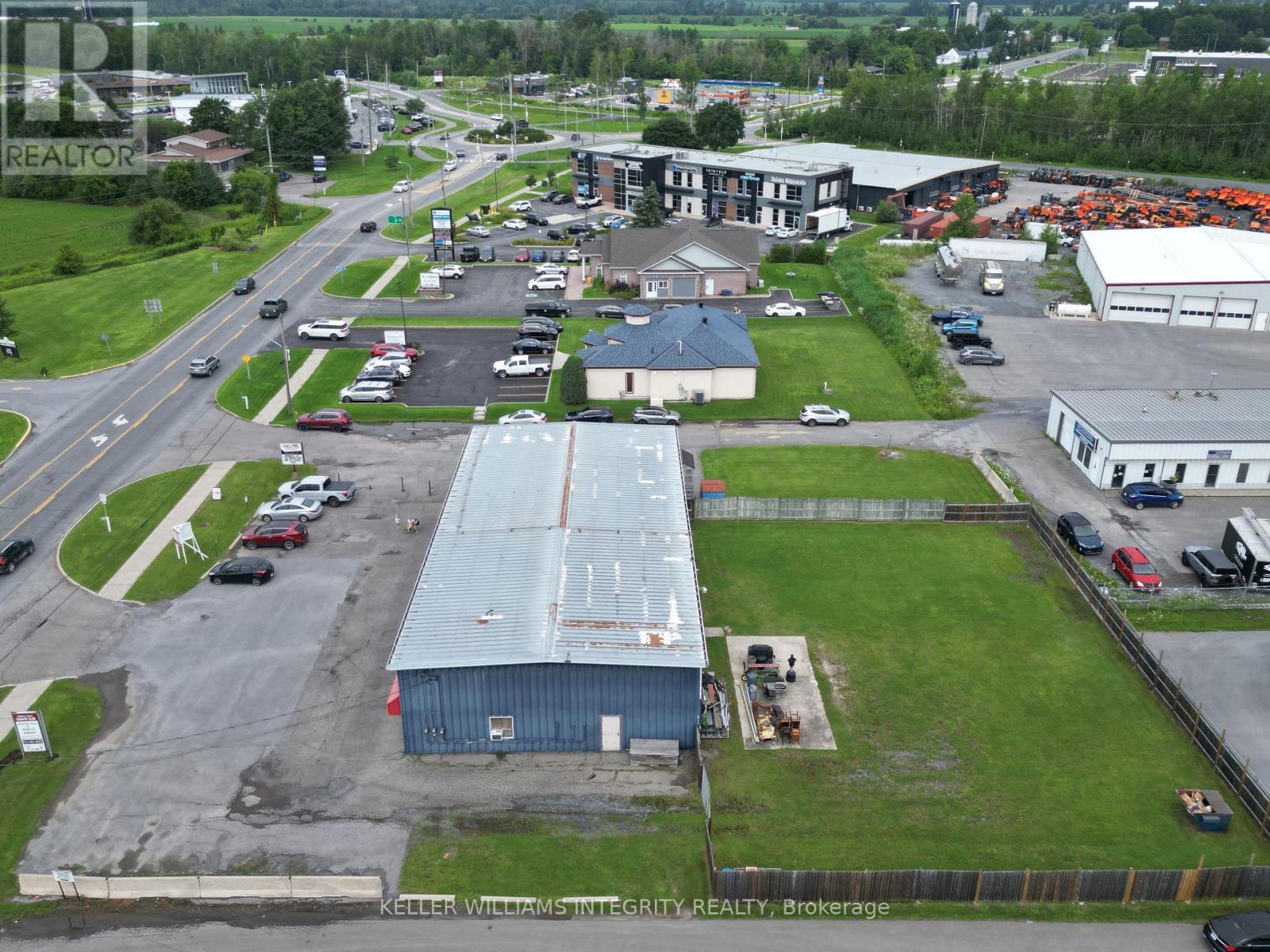 671 Notre Dame Street, Russell, ON