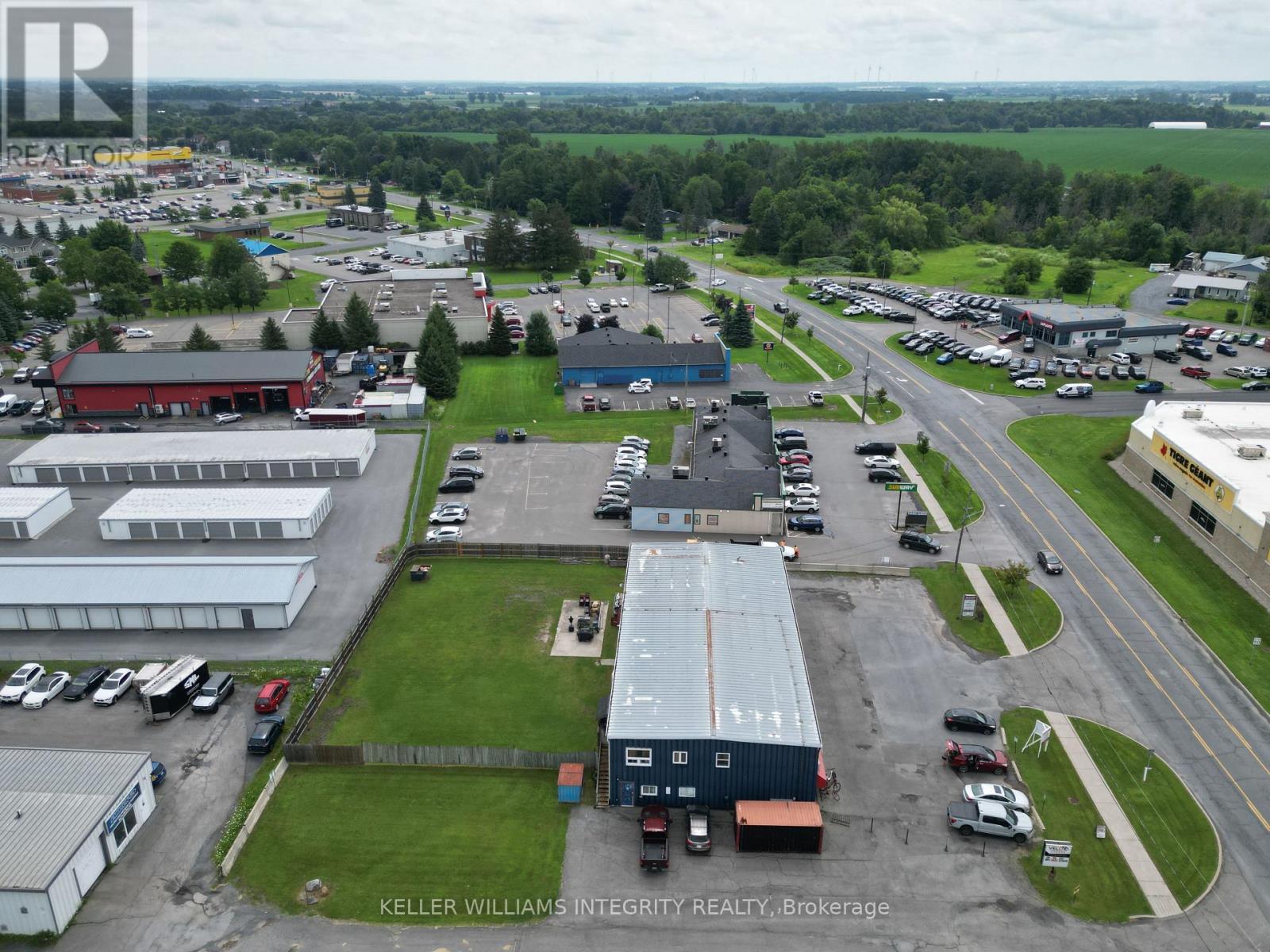 671 Notre Dame Street, Russell, ON