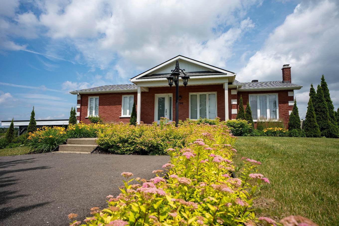 Garage - 790 Boul. Lemire O., Drummondville, QC