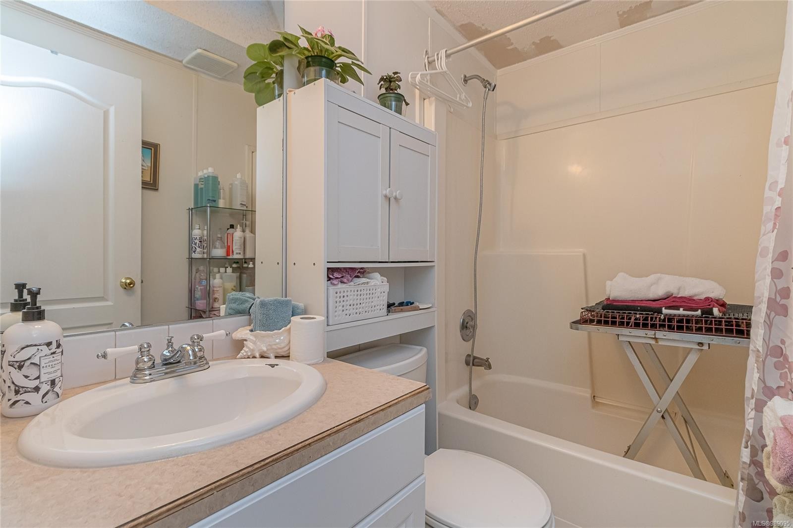 2450/2440 Whistler Rd West, Qualicum Beach, BC