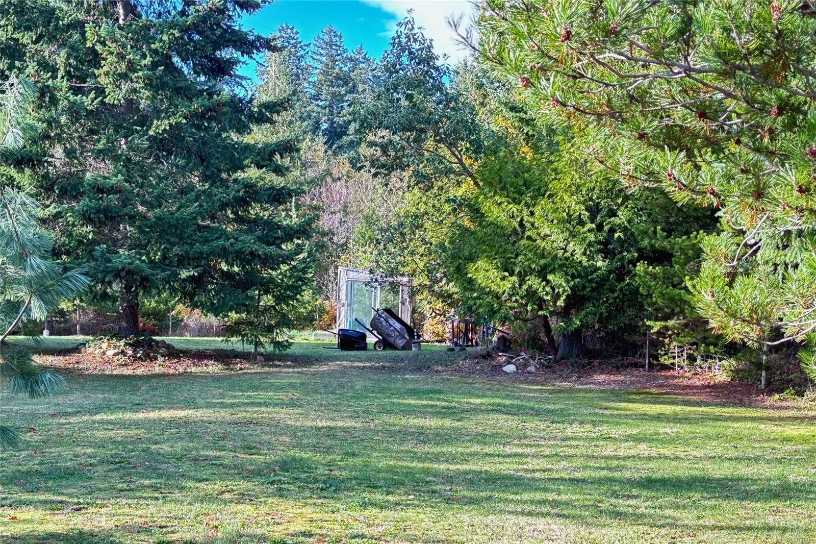 2450/2440 Whistler Rd West, Qualicum Beach, BC