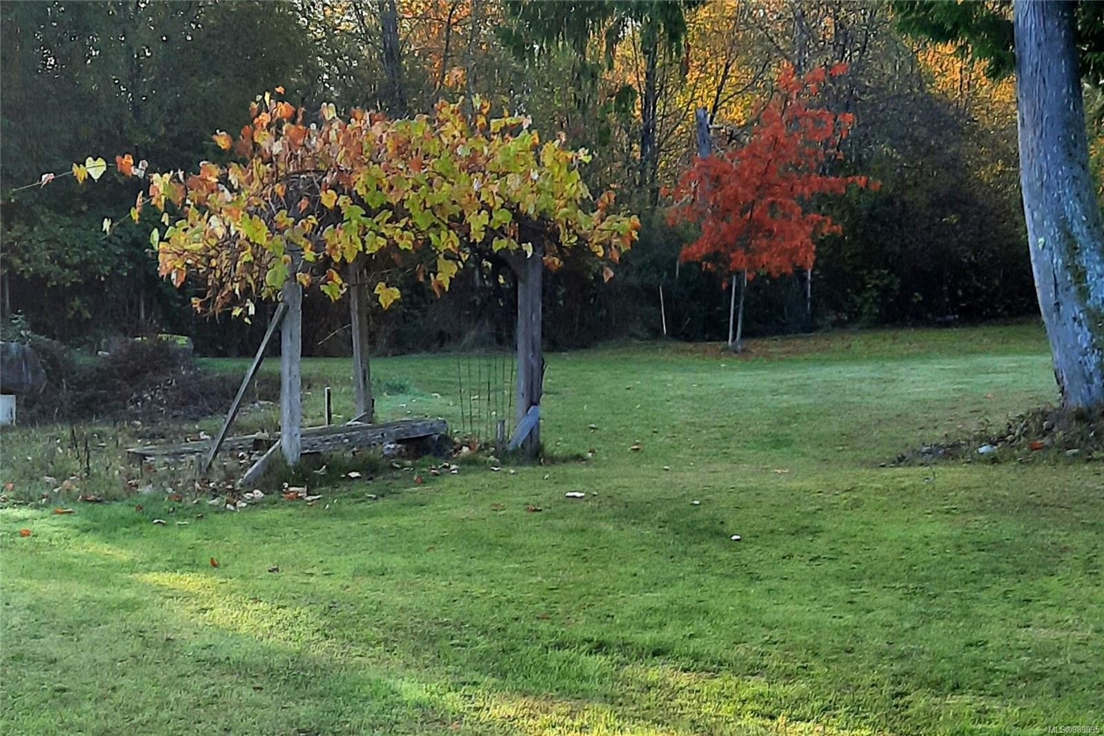 2450/2440 Whistler Rd West, Qualicum Beach, BC