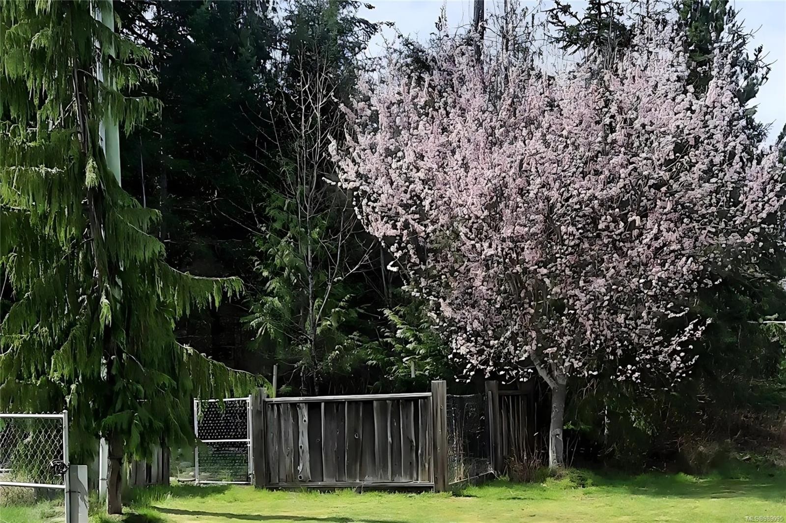 2450/2440 Whistler Rd West, Qualicum Beach, BC