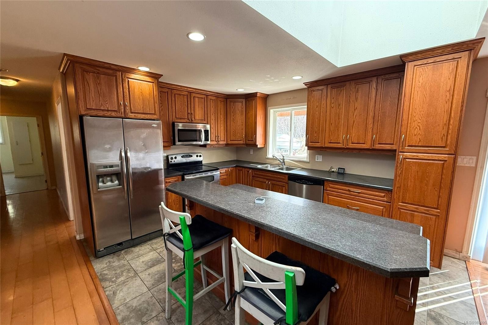 2450/2440 Whistler Rd West, Qualicum Beach, BC