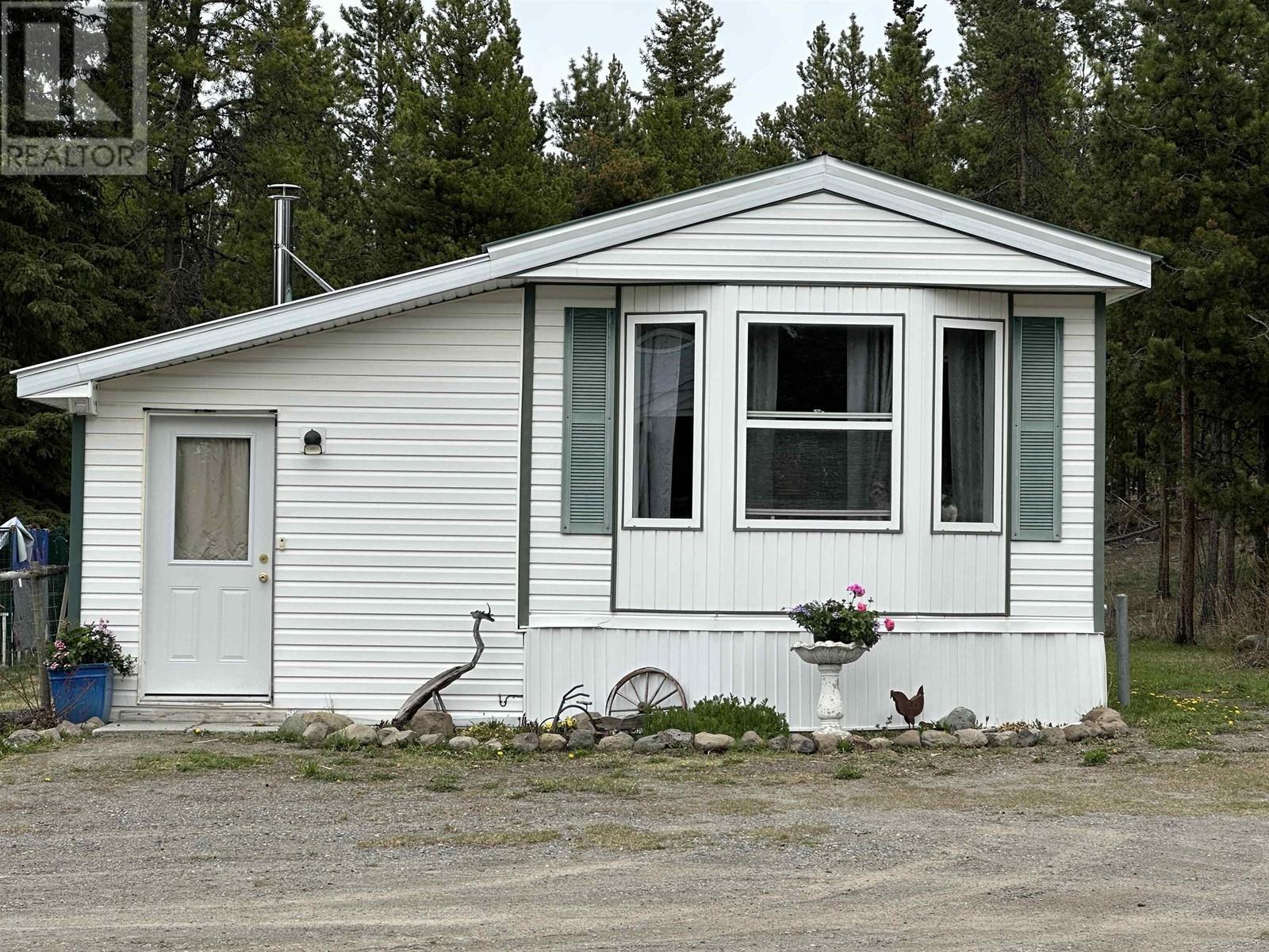 5793 Little Fort 24 Highway, 100 Mile House, BC - Outdoor