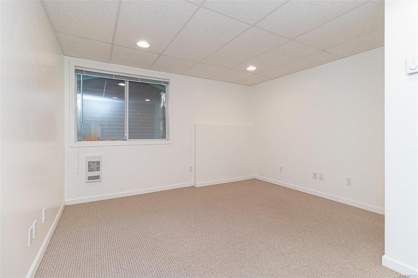 102 & 103-832 Fisgard St, Victoria, BC