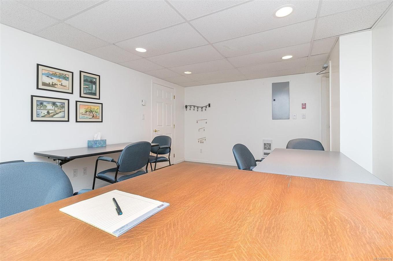 102 & 103-832 Fisgard St, Victoria, BC