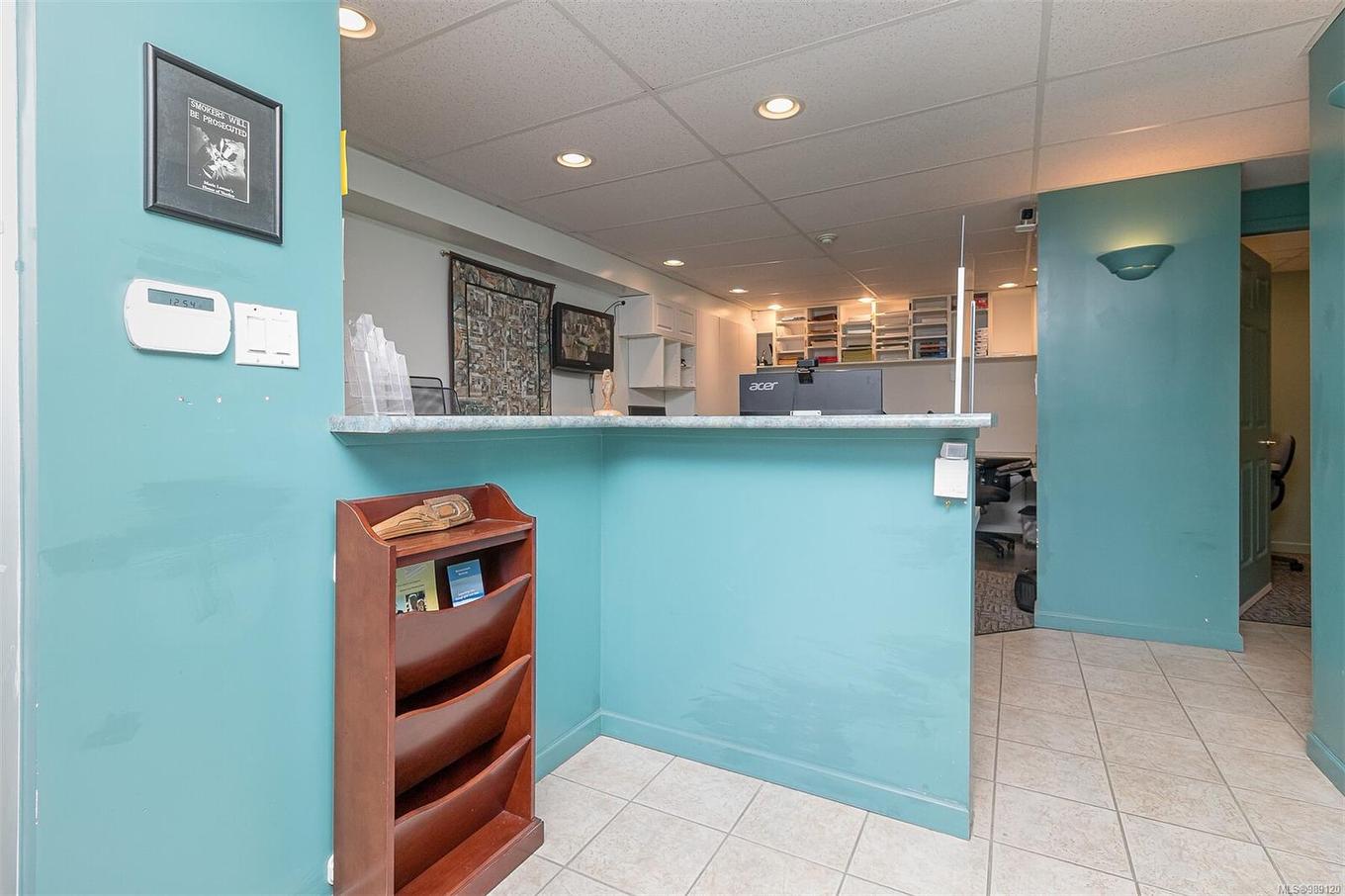 102 & 103-832 Fisgard St, Victoria, BC