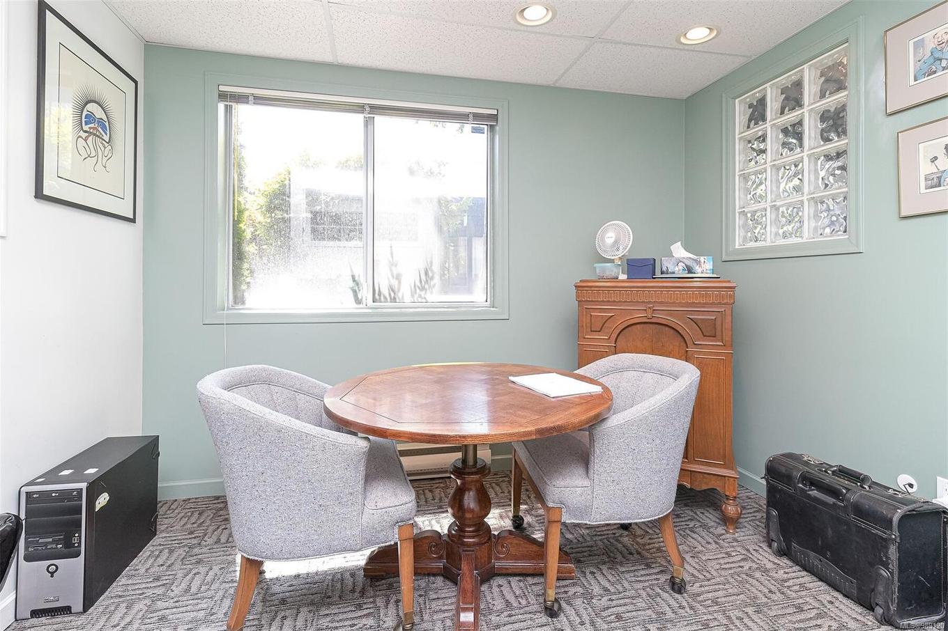 102 & 103-832 Fisgard St, Victoria, BC