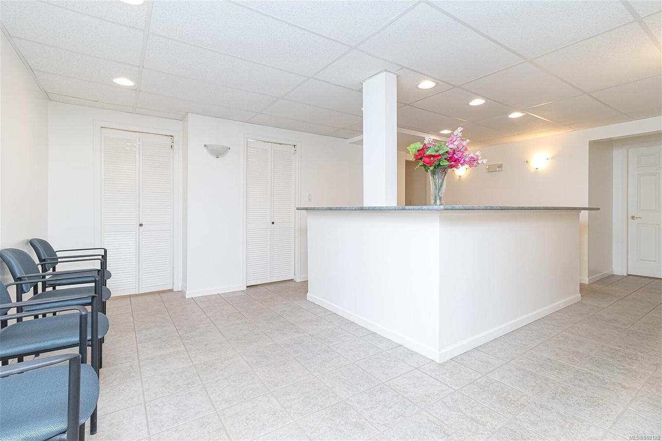 102 & 103-832 Fisgard St, Victoria, BC