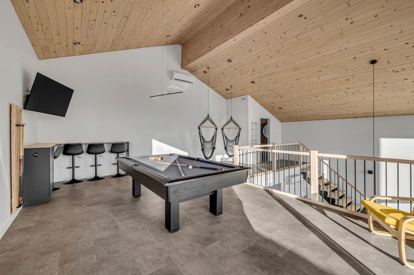 Playroom - 46 Ch. De La Seigneurie, Les Éboulements, QC - Indoor Photo Showing Other Room