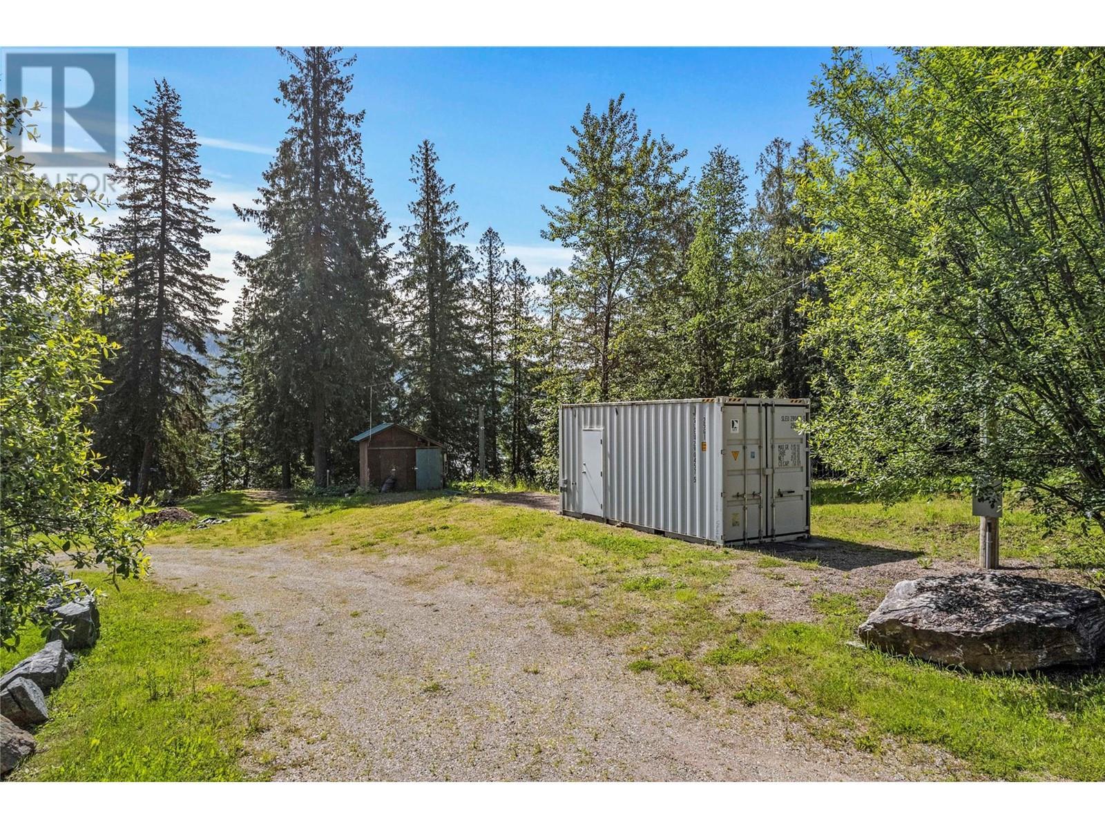 8734 Squilax Anglemont Road, St. Ives, BC