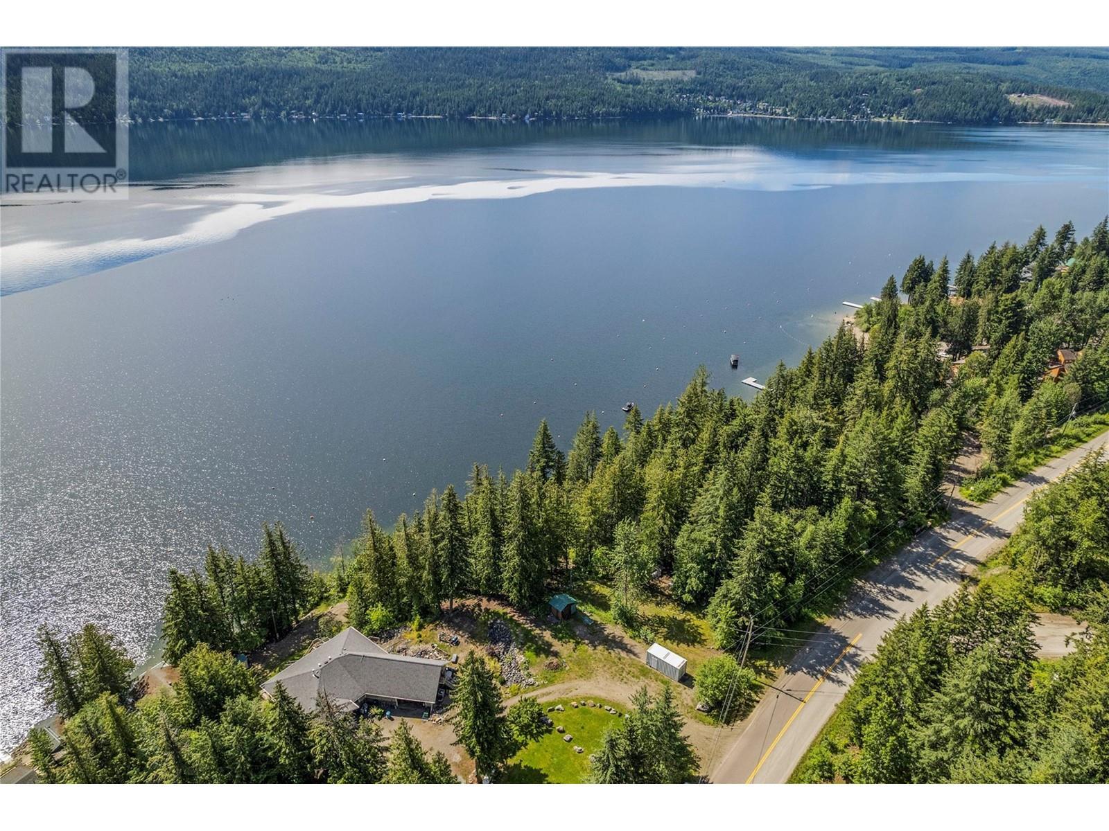 8734 Squilax Anglemont Road, St. Ives, BC