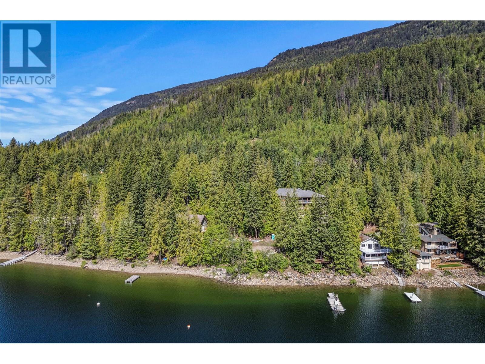 8734 Squilax Anglemont Road, St. Ives, BC