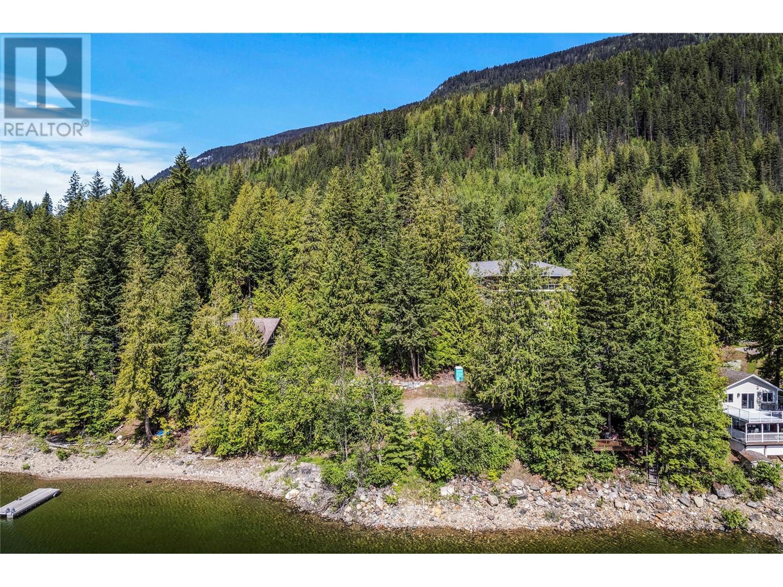 8734 Squilax Anglemont Road, St. Ives, BC