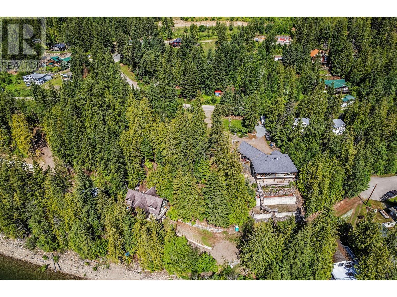 8734 Squilax Anglemont Road, St. Ives, BC