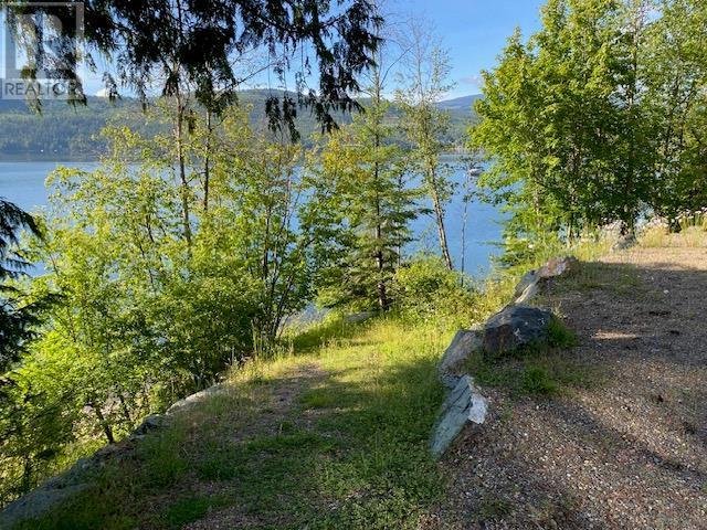 8734 Squilax Anglemont Road, St. Ives, BC