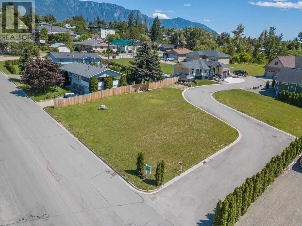 405 Canyon Street Unit# 1, Creston, BC