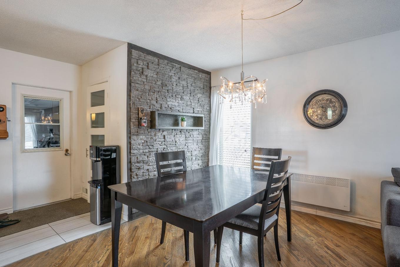 Salle à manger - 1023 Route Du Président-Kennedy, Saint-Côme/Linière, QC - Indoor Photo Showing Dining Room With Fireplace