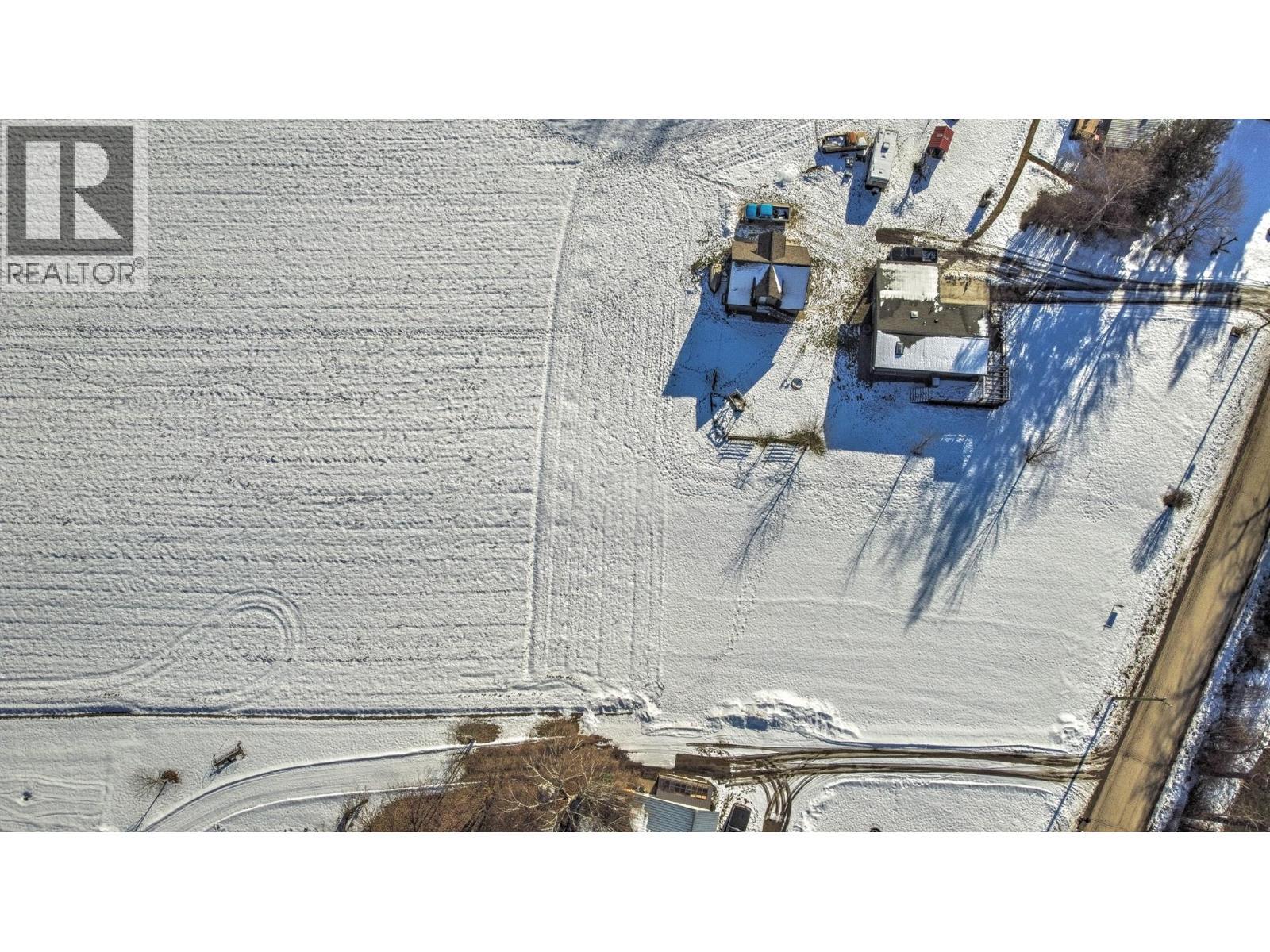 Riverside Road, Mara, BC