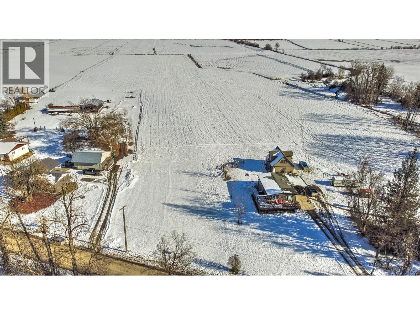 Riverside Road, Mara, BC