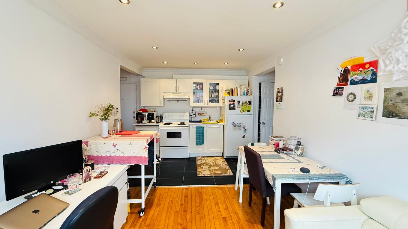 Cuisine - 11-7130 Av. Du Parc, Montréal (Villeray/Saint-Michel/Parc-Extension), QC - Indoor Photo Showing Office