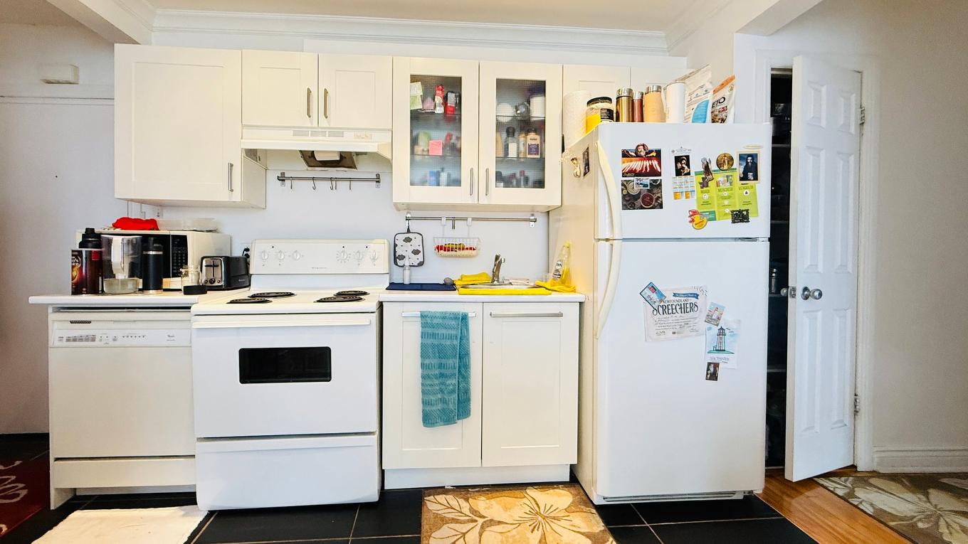 Cuisine - 11-7130 Av. Du Parc, Montréal (Villeray/Saint-Michel/Parc-Extension), QC - Indoor Photo Showing Kitchen