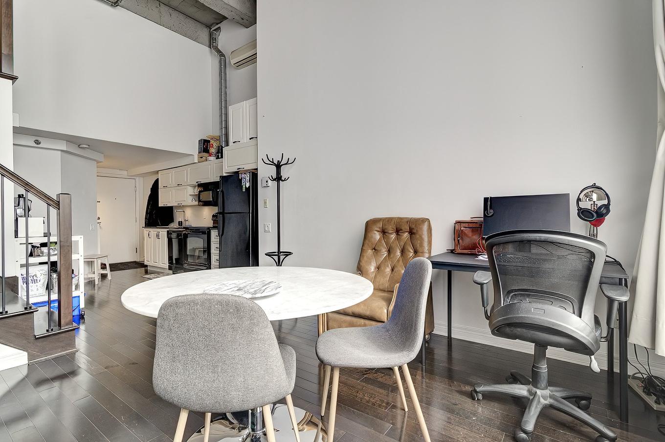 Dining room - 702-1200 Rue St-Alexandre, Montréal (Ville-Marie), QC - Indoor Photo Showing Other Room