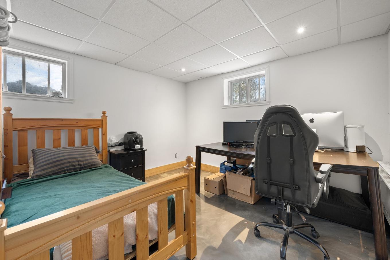 Bedroom - 87 Rg Des Étangs, Mont-Saint-Hilaire, QC - Indoor Photo Showing Other Room