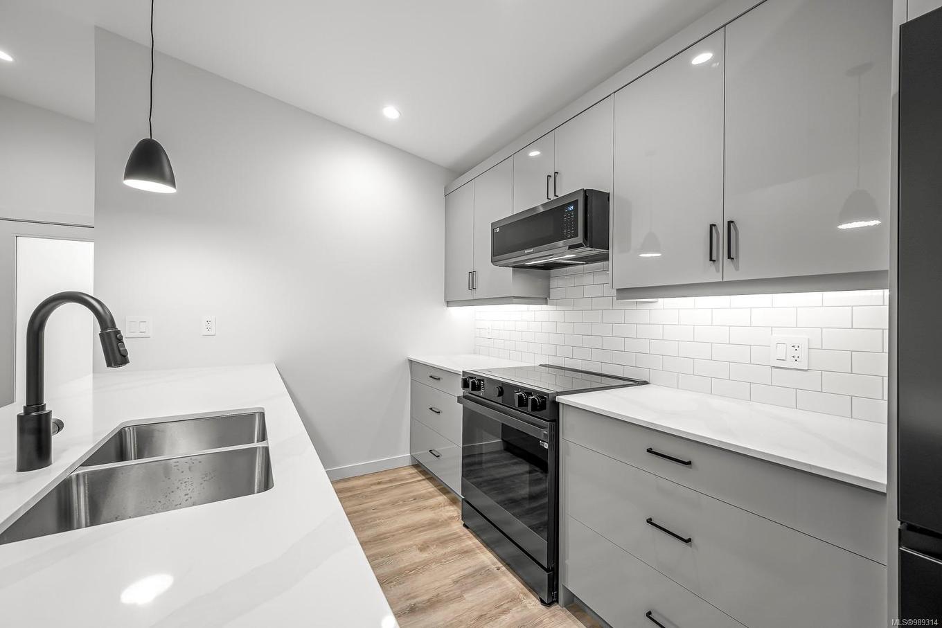 42-3025 Royston Rd, Cumberland, BC