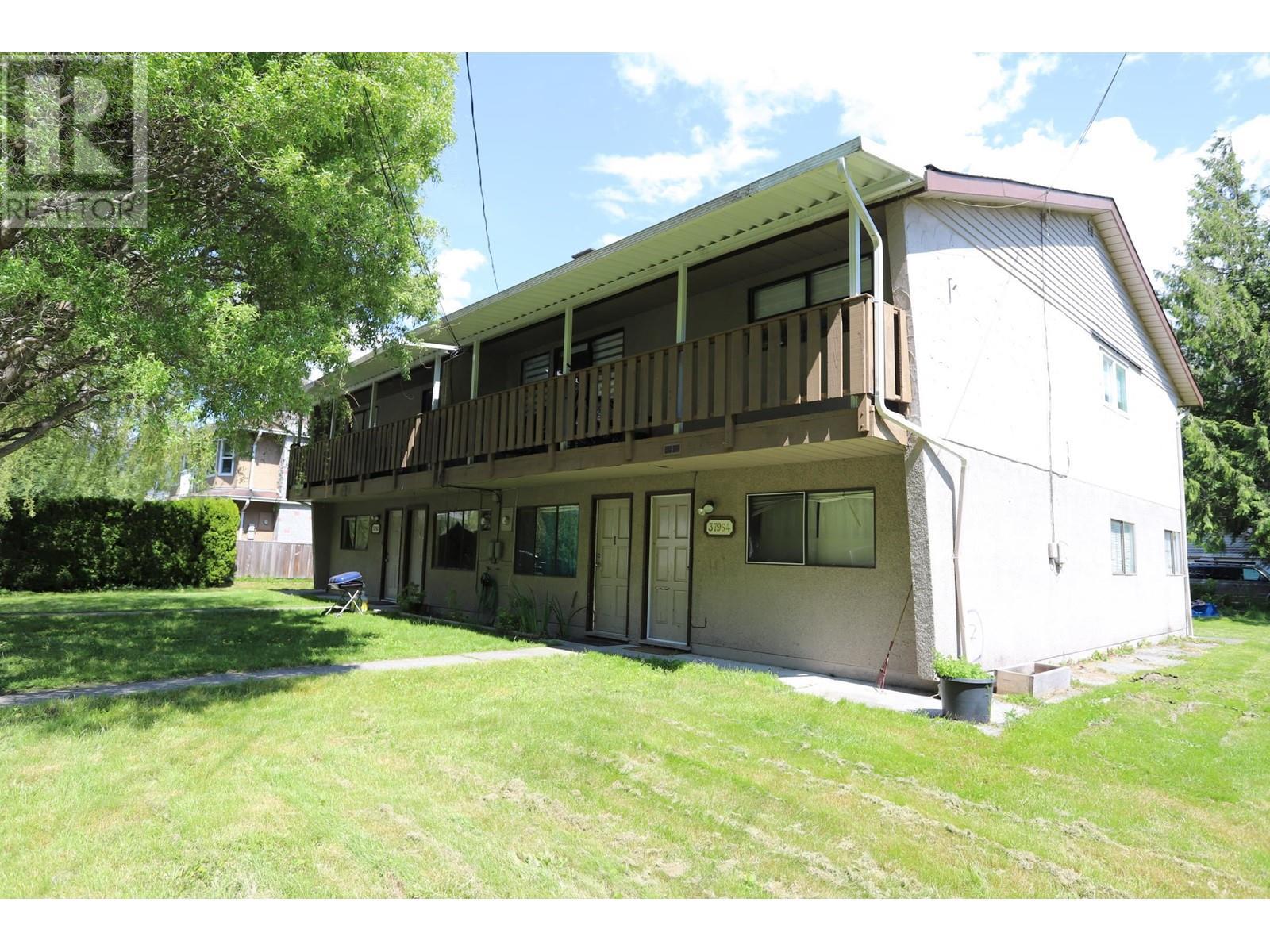 37962 Sixth Avenue, Squamish, BC