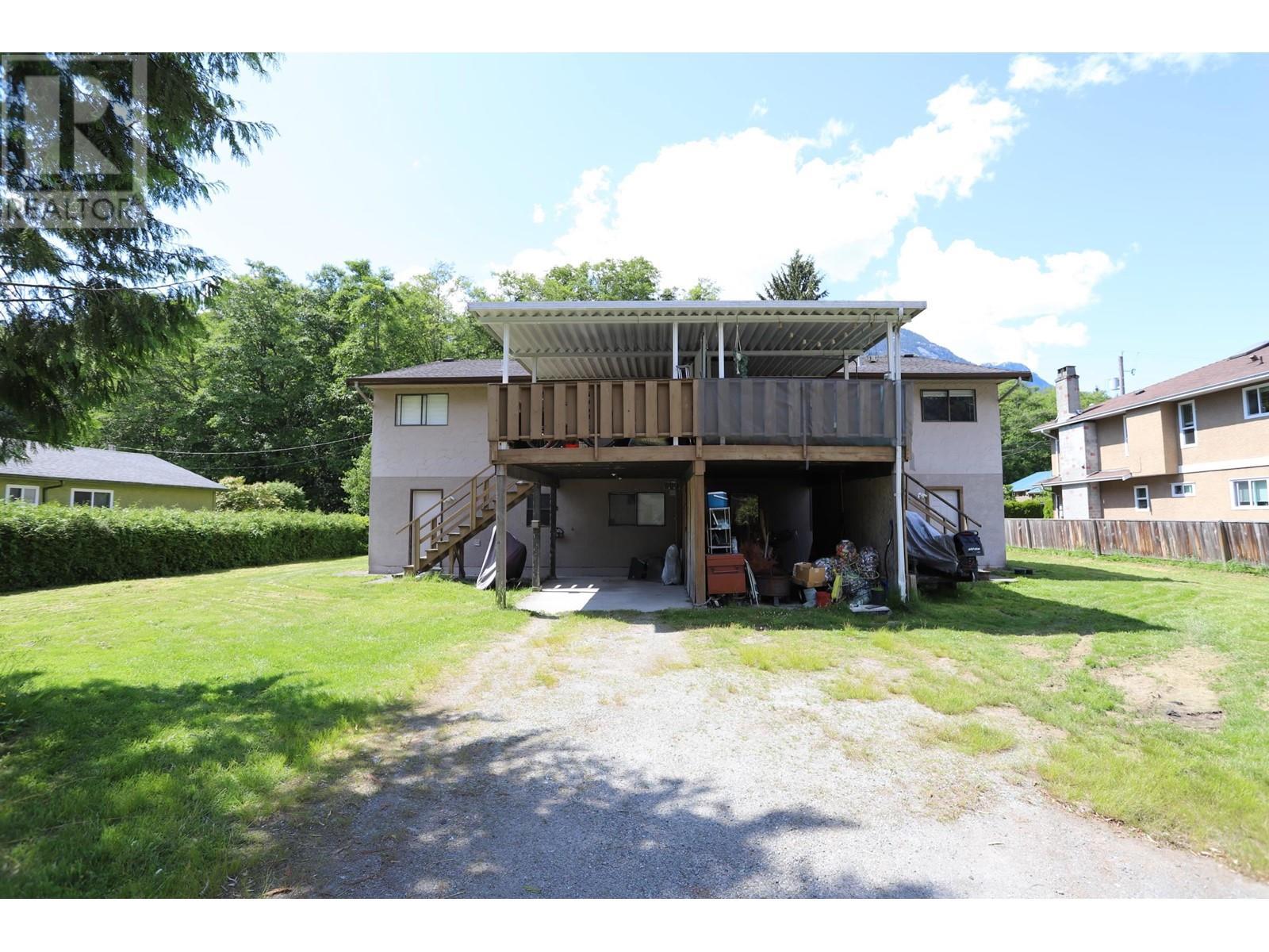 37962 Sixth Avenue, Squamish, BC