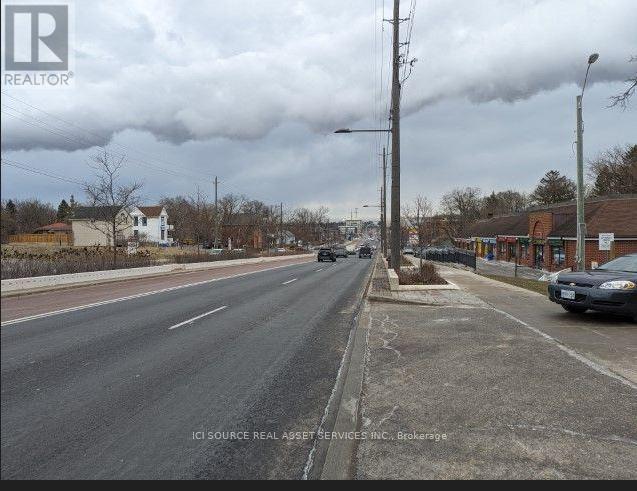 330 Davis Drive, Newmarket, ON