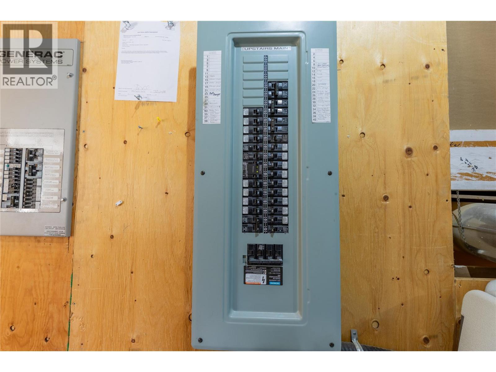 8738 Squilax Anglemont Road, St. Ives, BC - Indoor Photo Showing Other Room