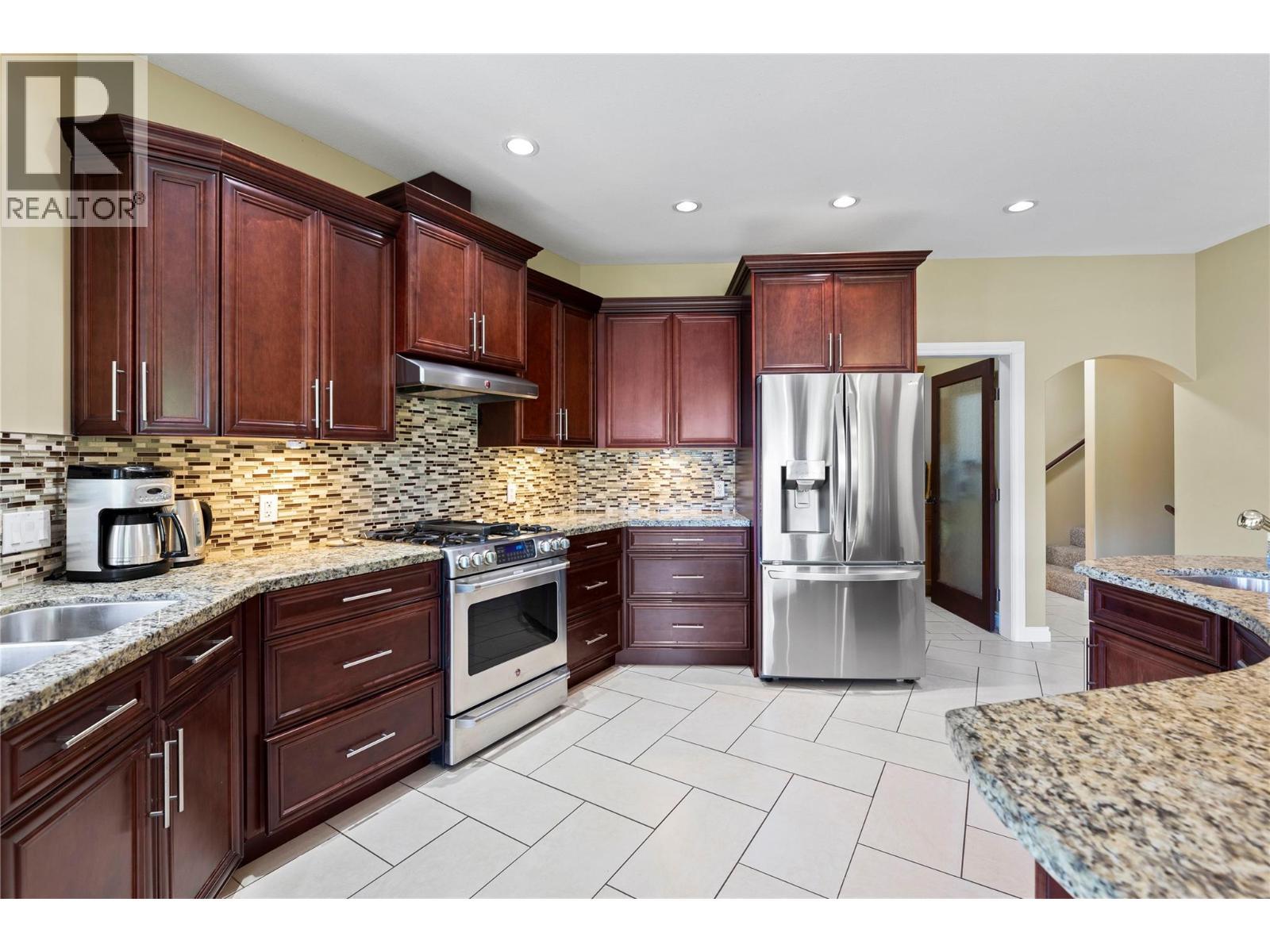 Expansive kitchen lots of room for extra helpers! - 8738 Squilax Anglemont Road, St. Ives, BC - Indoor Photo Showing Kitchen With Upgraded Kitchen