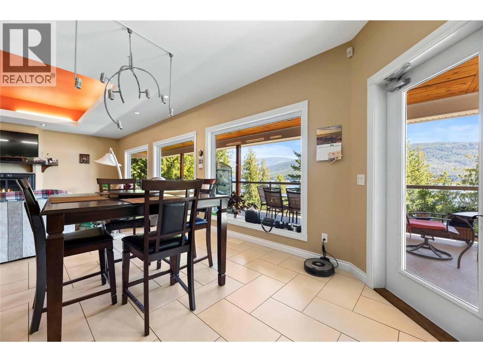 Dining with a view! - 8738 Squilax Anglemont Road, St. Ives, BC - Indoor Photo Showing Dining Room