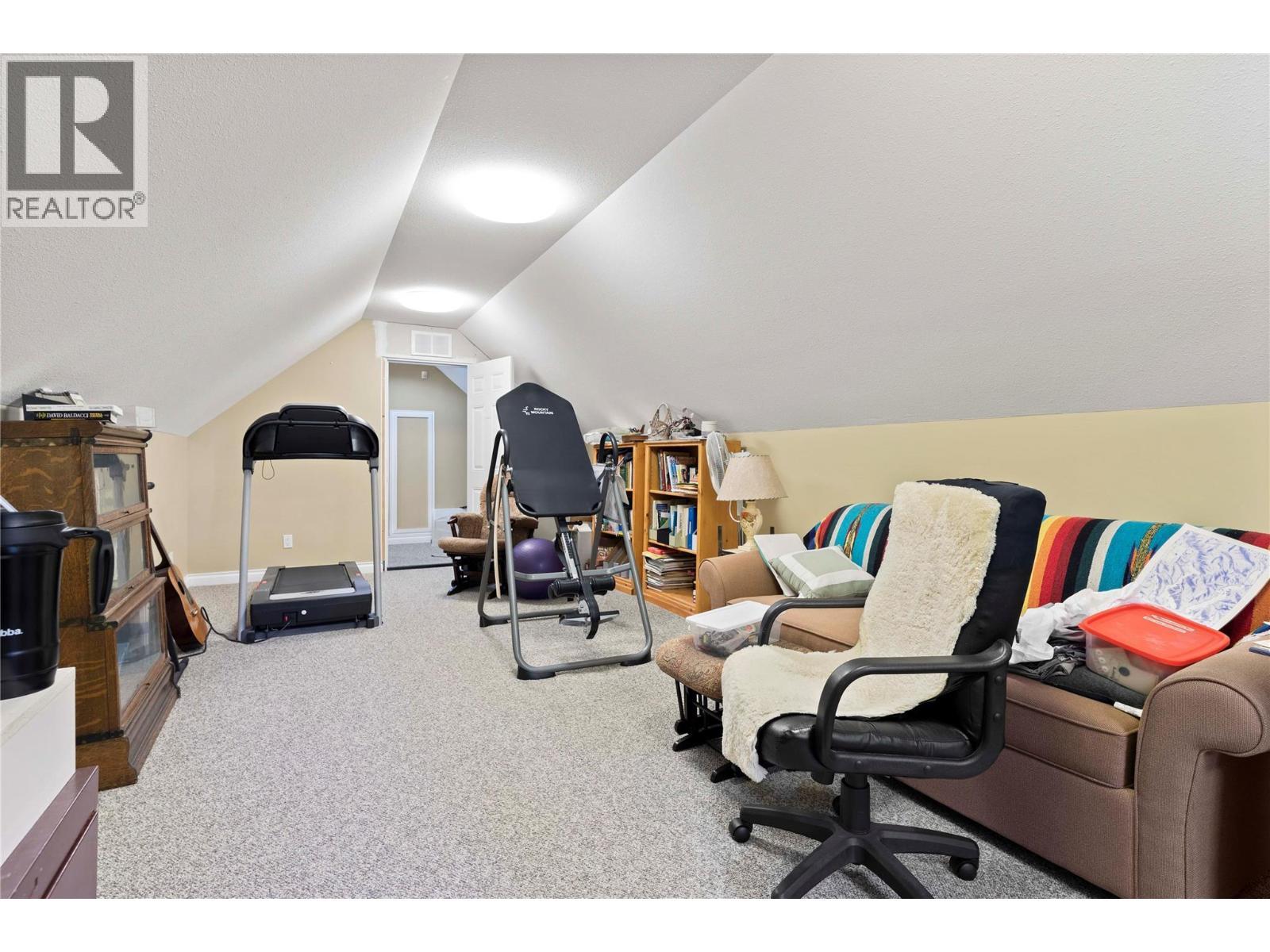 Bonus Room Above garage - 8738 Squilax Anglemont Road, St. Ives, BC - Indoor